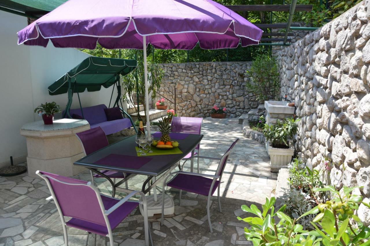 Apartment Zelena Oaza Lovran Exterior photo